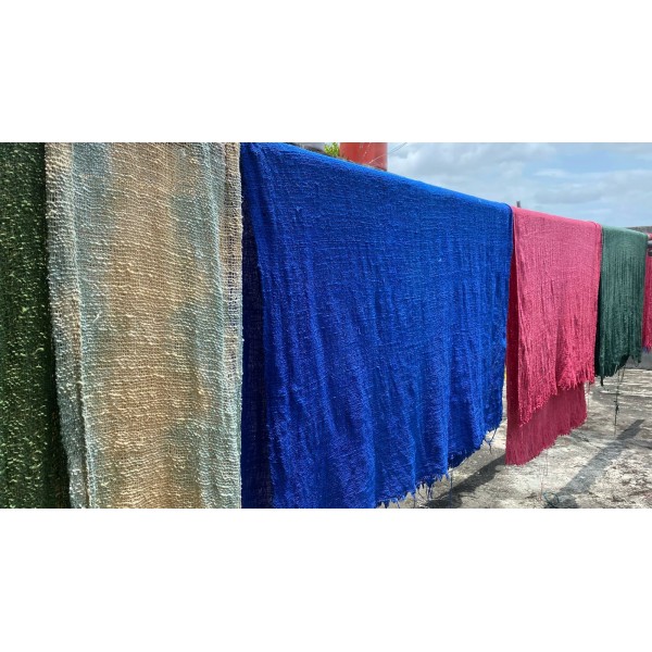 Kain Tenun Tumanggal Warna
